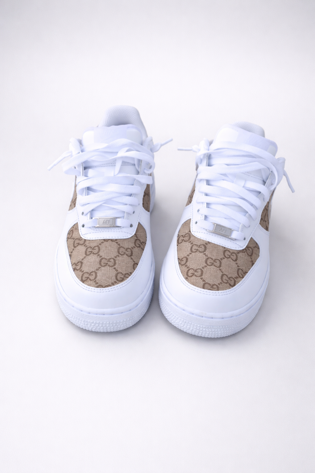 Tan Gucci